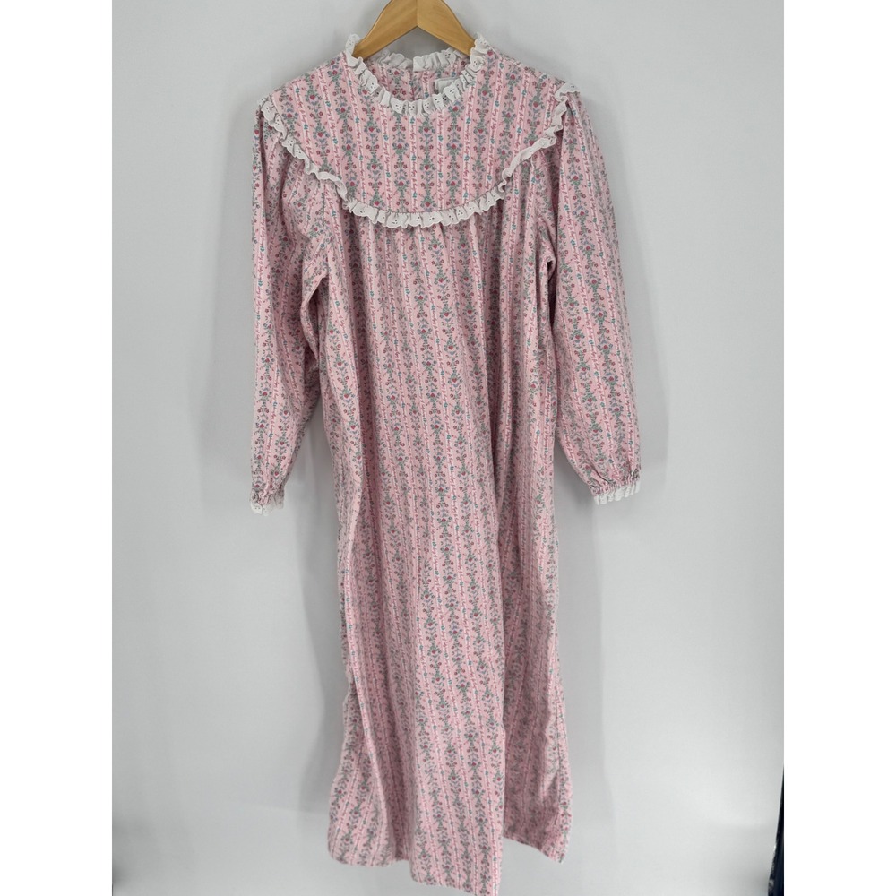 Lanz of Salzburg Nightgown Womens L Pink Good Flannel Floral Eyelet Trim Vintage